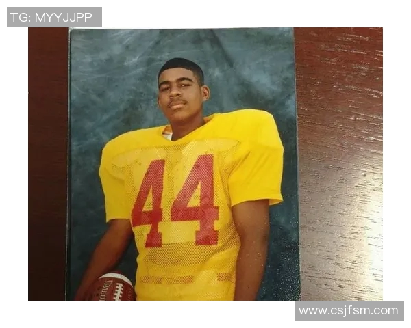 足球巨星的晚年生活与职业转型之路探秘