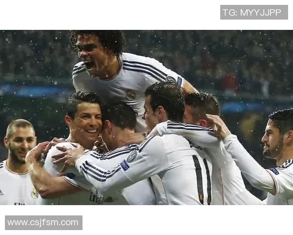 足球明星钓鱼趣味瞬间大揭秘与精彩时刻分享